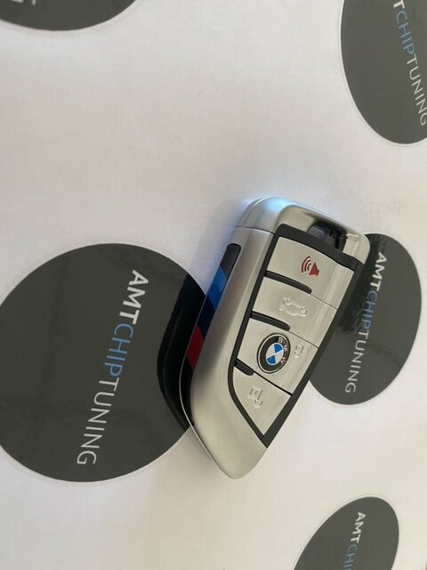 Voorbeeld foto van een BMW X5m sleutel, wil je ook zo een BMW sleutel bijmaken neem dan contact op met directautosleutel.